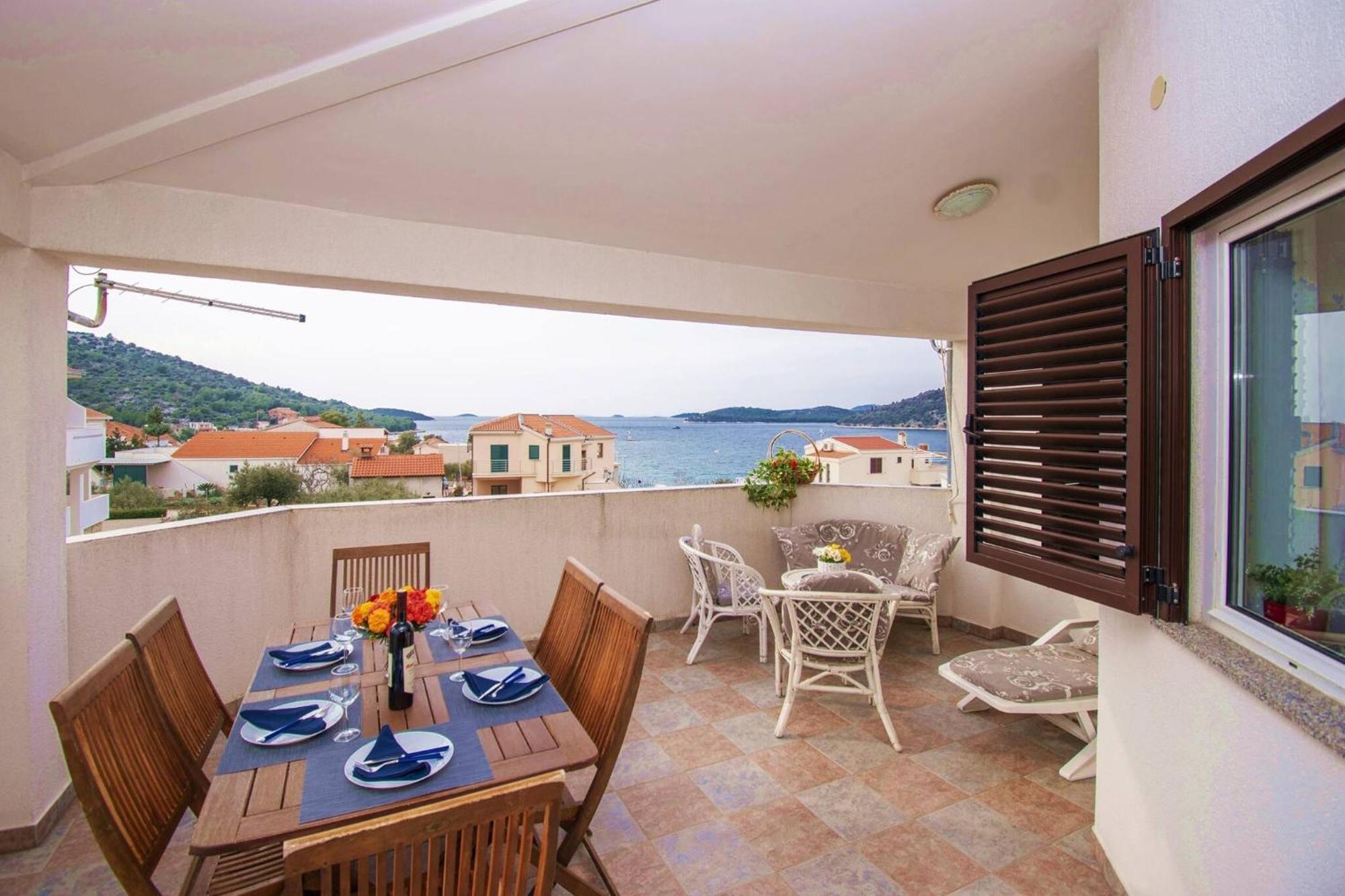 Apartment Meri Razanj With Sea View Exterior foto