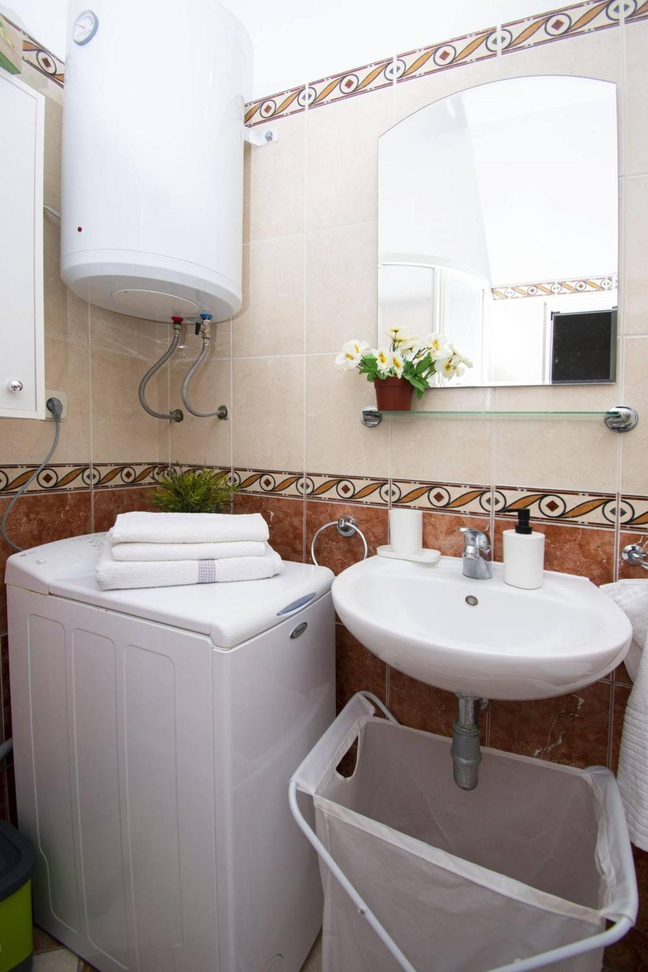 Apartment Meri Razanj With Sea View Exterior foto